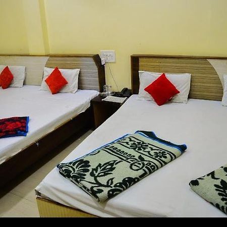 Hotel Bholenath Ujjain Extérieur photo